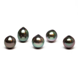 Dark multi coloured tahiti cultured pearls, 10-10,5mm, B/B+ quality